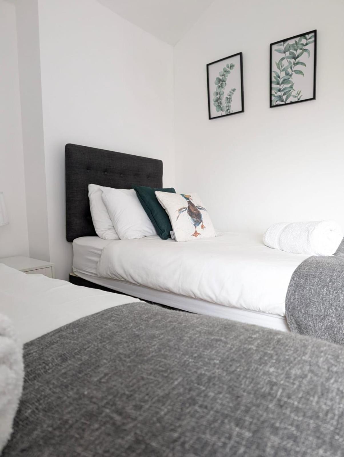 3Br-St Johns Hse-Free Parking-Workers-Kitchen-Wifi-Dog Friendly Apartment Doncaster Exterior photo