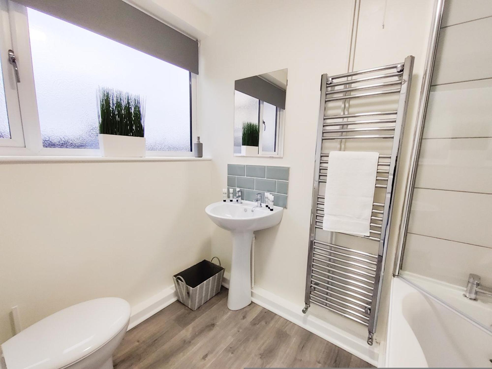 3Br-St Johns Hse-Free Parking-Workers-Kitchen-Wifi-Dog Friendly Apartment Doncaster Exterior photo